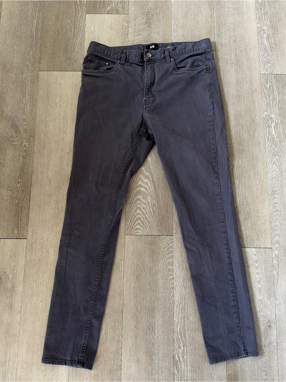 H&M Men Skinny Jeans in Dark Gray